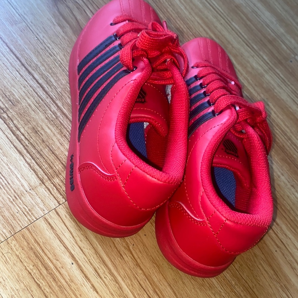 They are clean never wore them